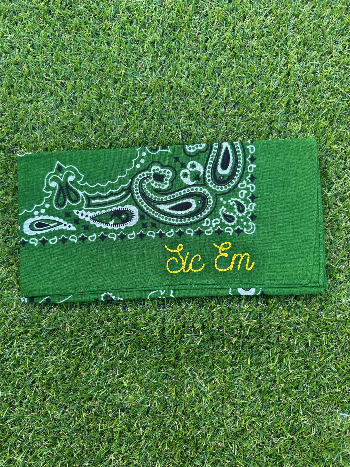 Sic Em Bandana